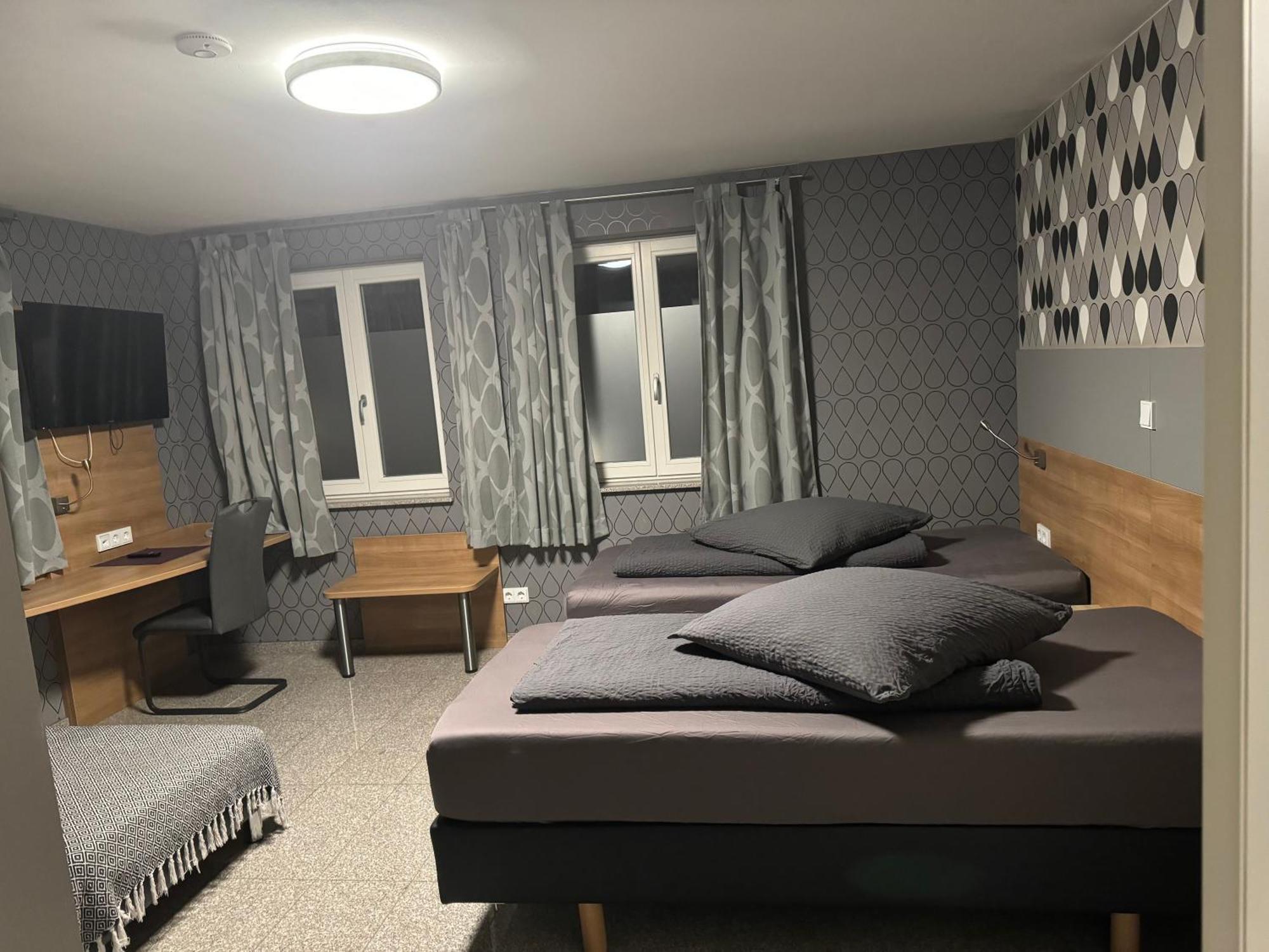 Markgröningen Hotel Mythos "Apartments" מראה חיצוני תמונה