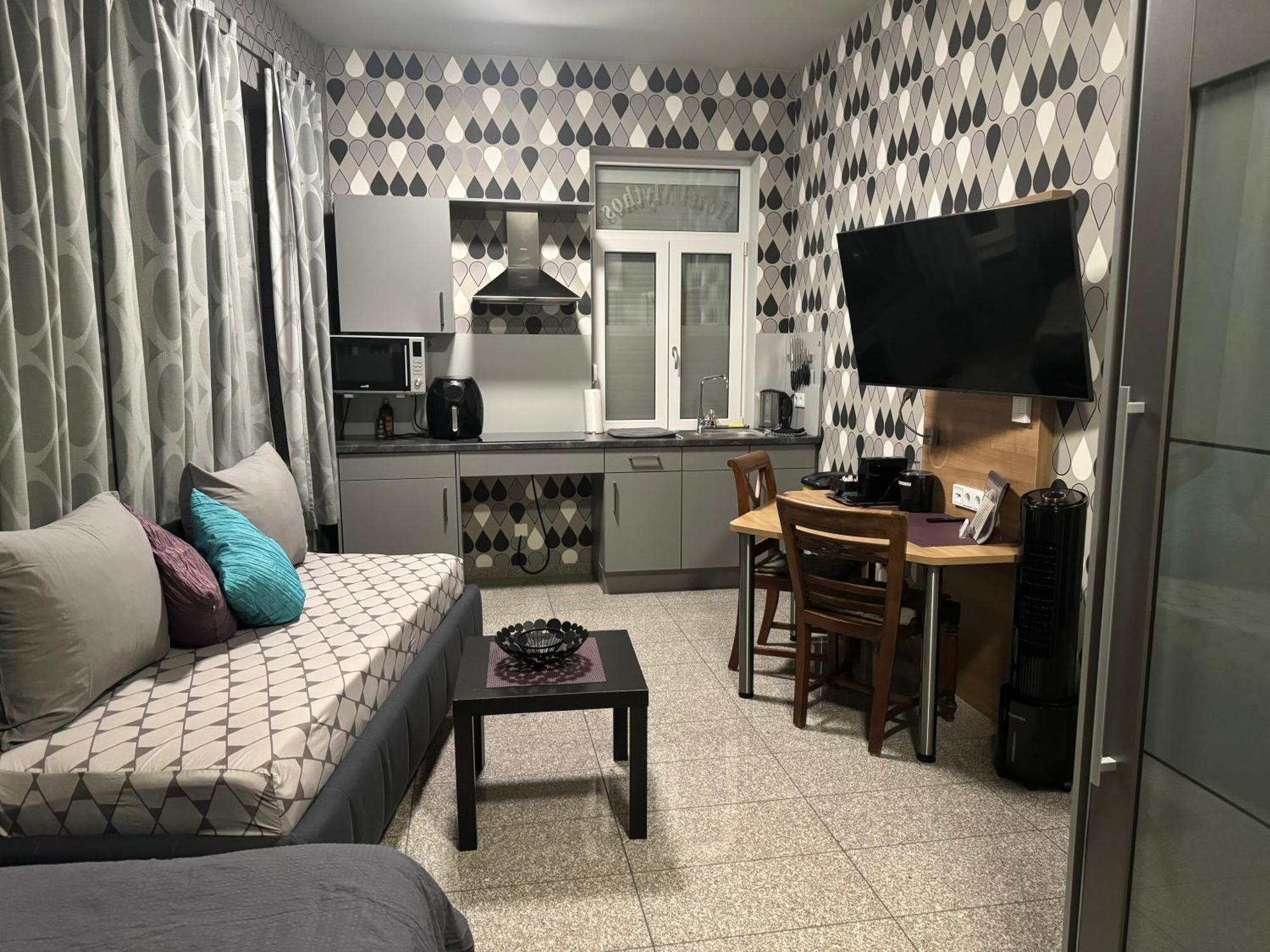 Markgröningen Hotel Mythos "Apartments" מראה חיצוני תמונה