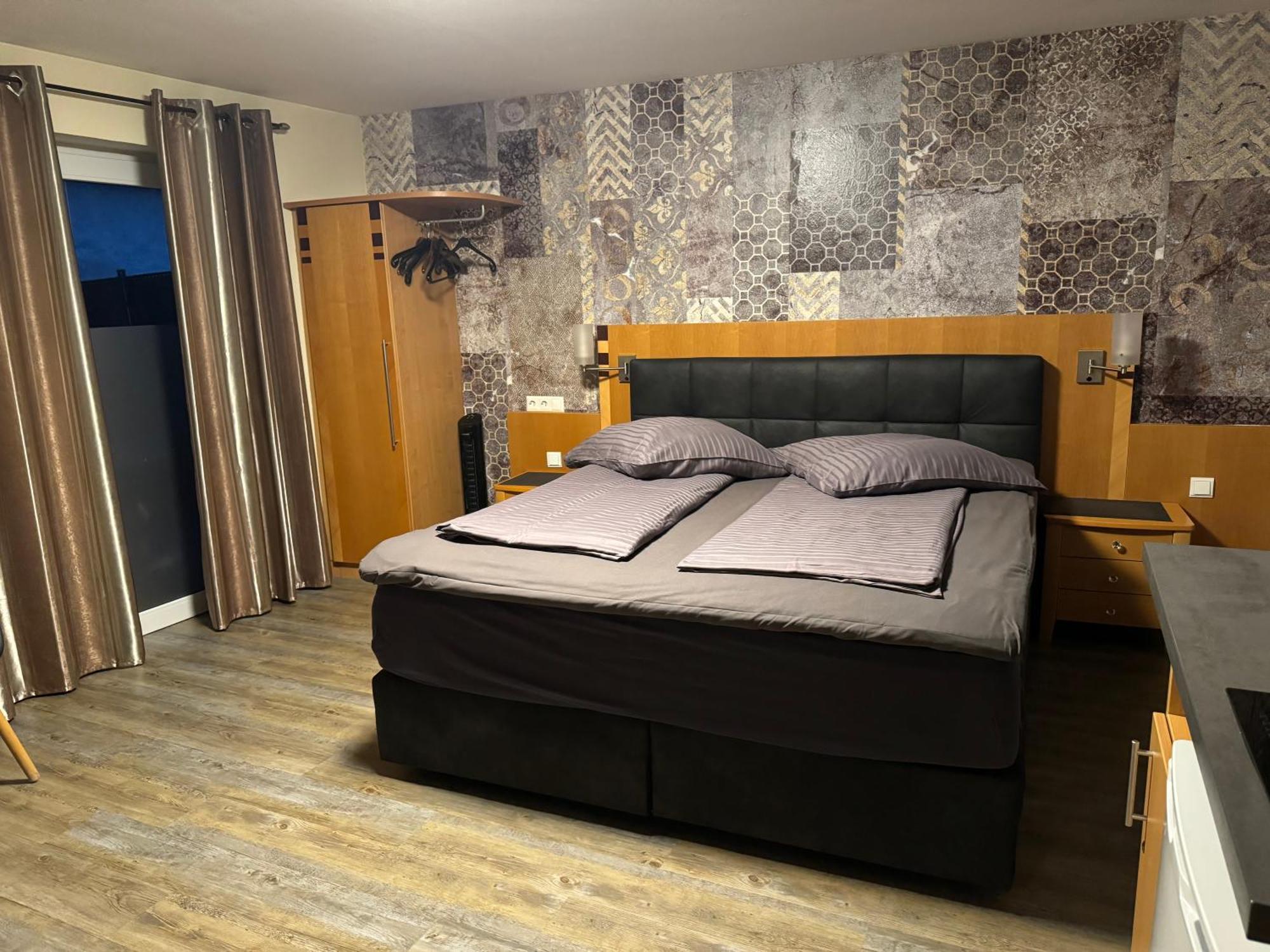 Markgröningen Hotel Mythos "Apartments" מראה חיצוני תמונה